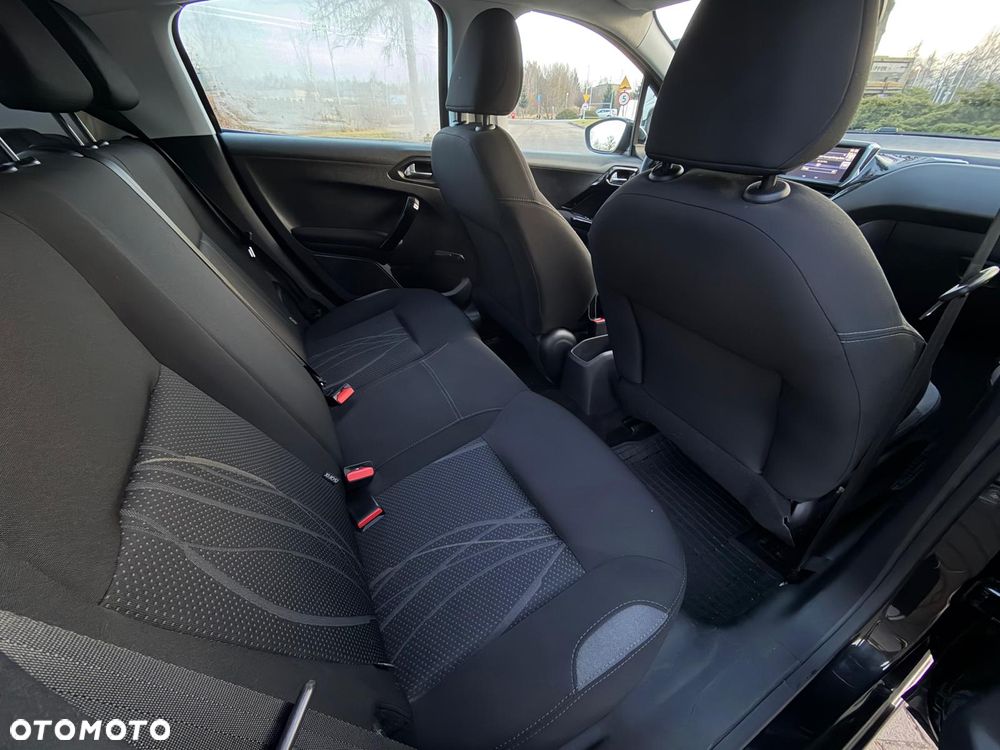 Peugeot 208 1.4 HDi Business Line - 16