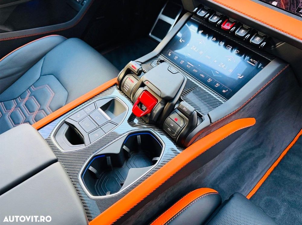 Lamborghini URUS - 20