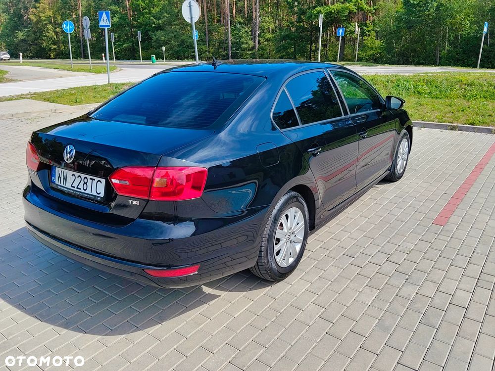 Volkswagen Jetta 1.4 TSI Comfortline - 5