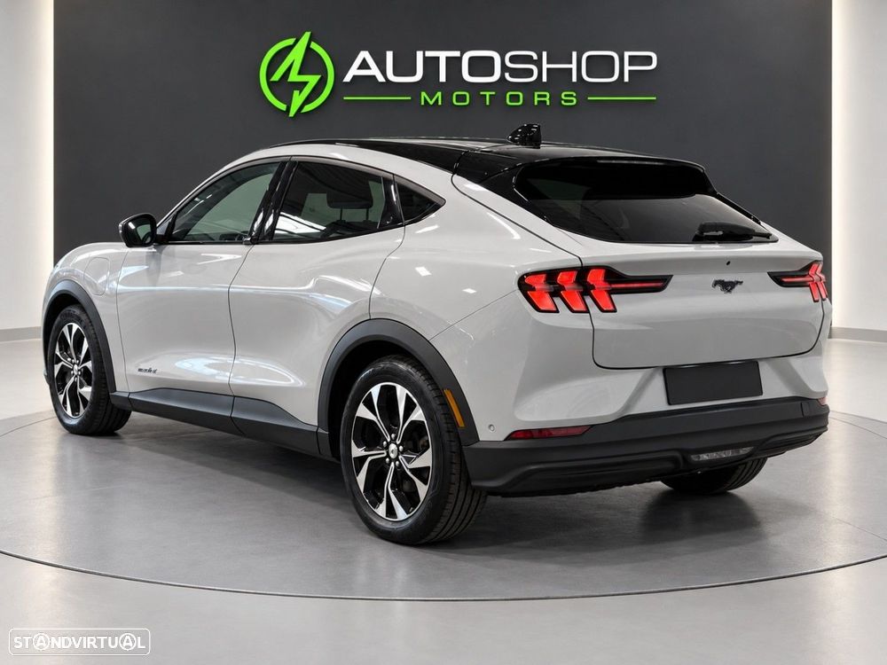Ford Mustang Mach-E 75.7 kWh Base - 3
