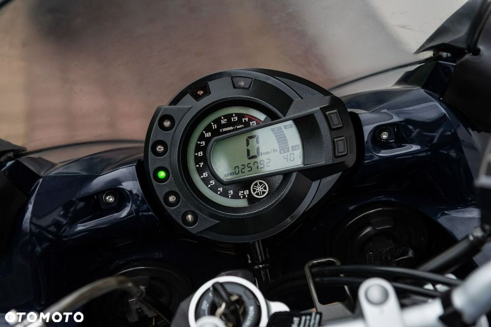 Yamaha FZ - 9
