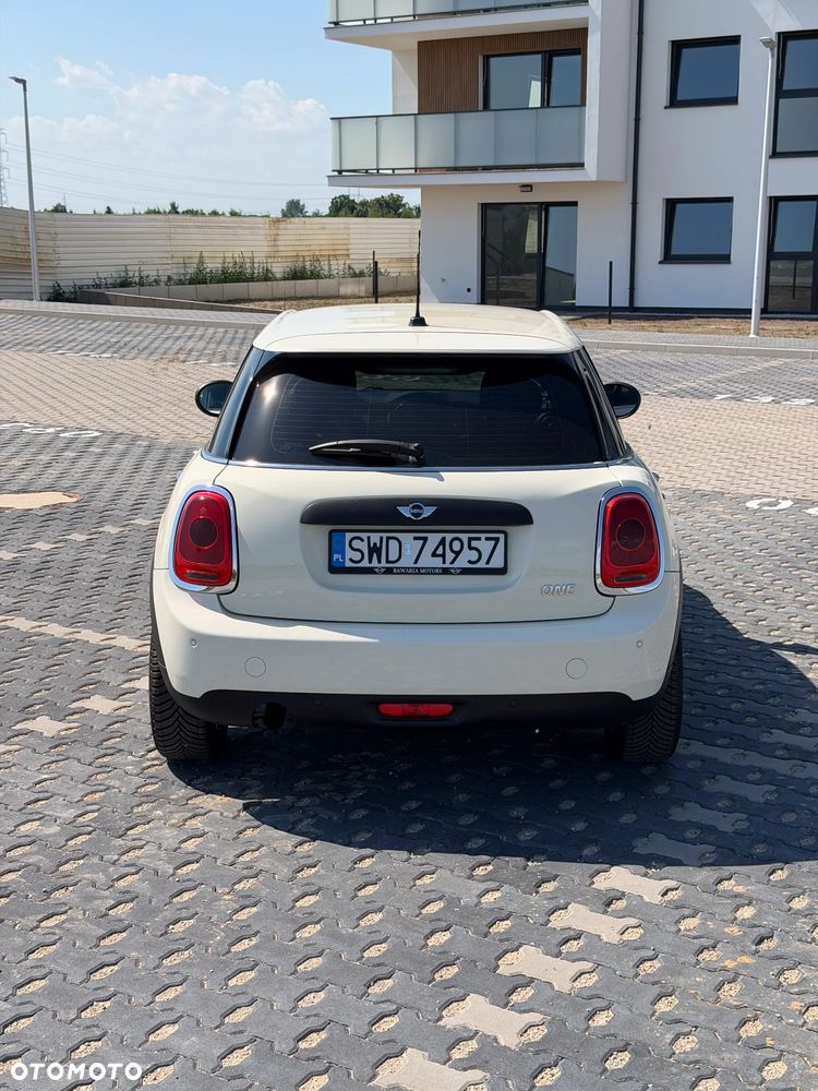 MINI ONE - 3