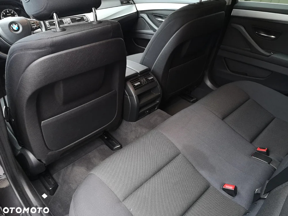 BMW Seria 5 520d Touring Modern Line - 27
