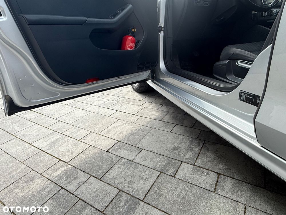 Volkswagen Jetta - 11