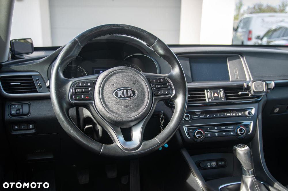 Kia Optima - 10