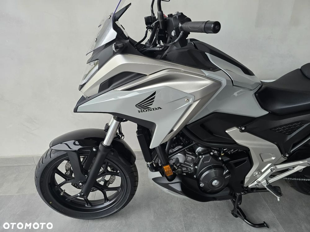 Honda NC - 18