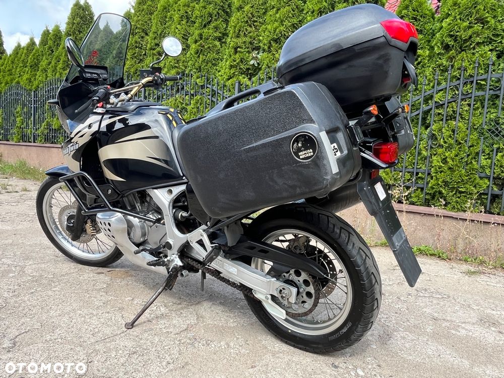 Honda XRV