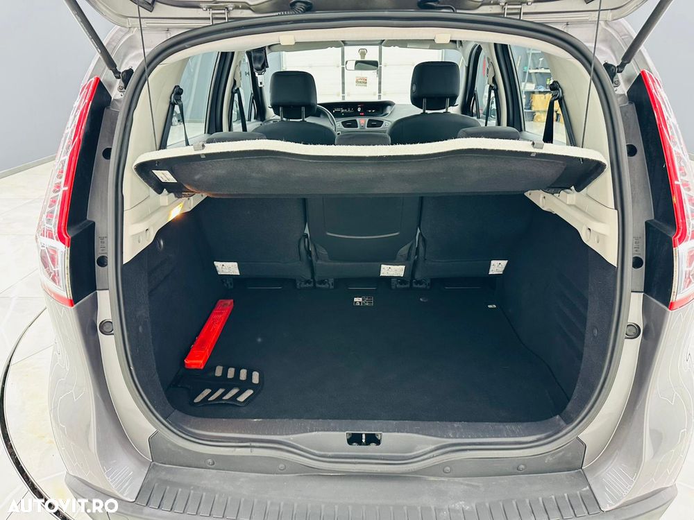 Renault Scenic 1.6 16V 110 Authentique - 17