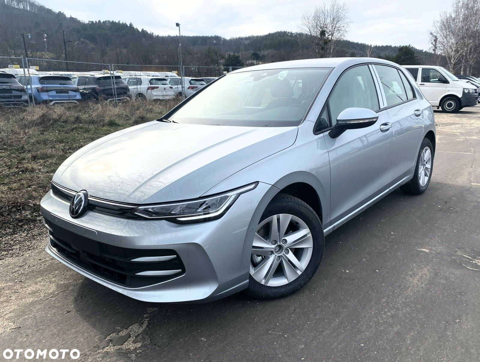 Volkswagen Golf - 2