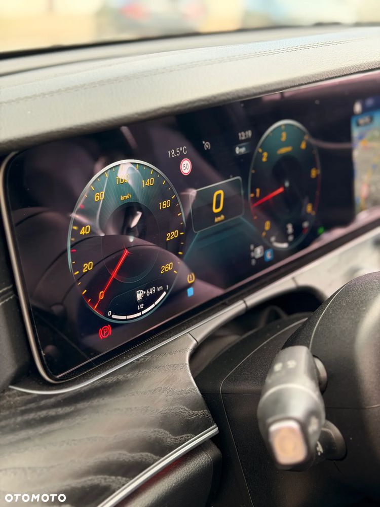 Mercedes-Benz Klasa E 220 d 9G-TRONIC - 13