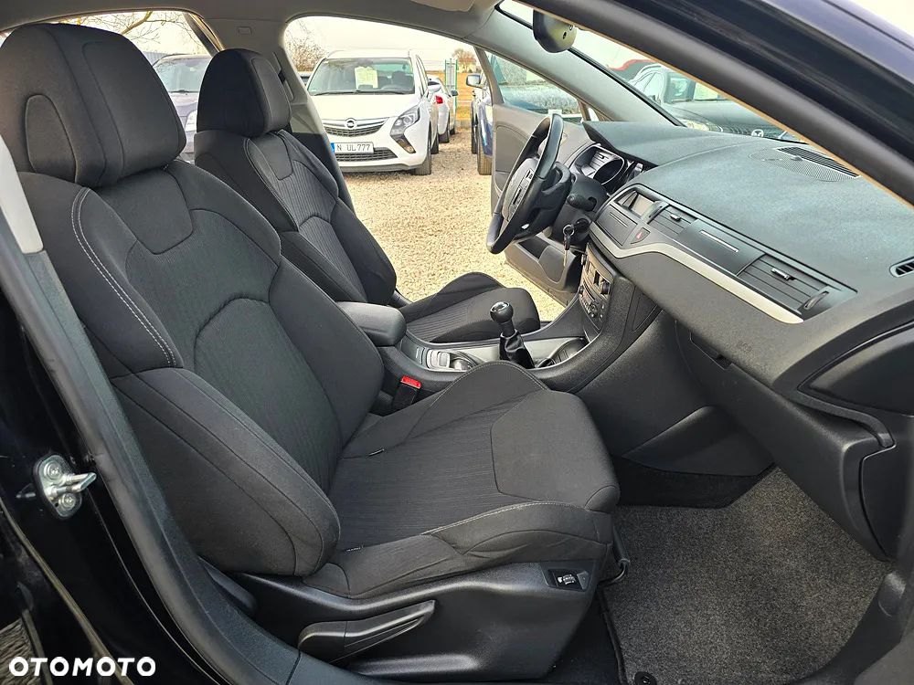 Citroën C5 2.0 16V Confort - 22
