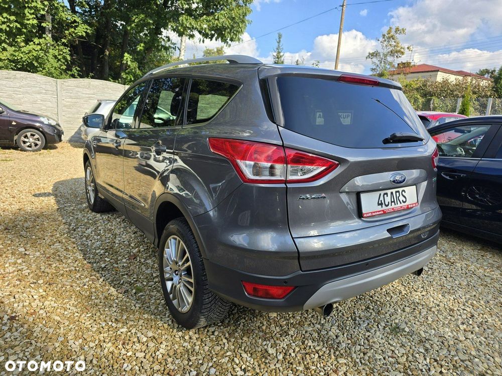 Ford Kuga 1.6 EcoBoost 2x4 Titanium - 36