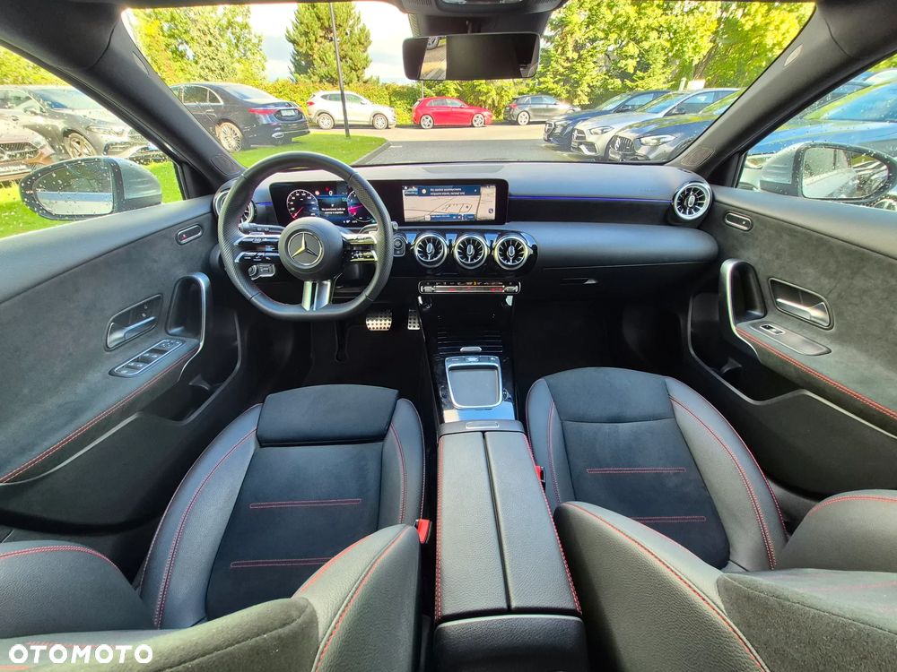 Mercedes-Benz Klasa A 200 AMG Line 7G-DCT - 22