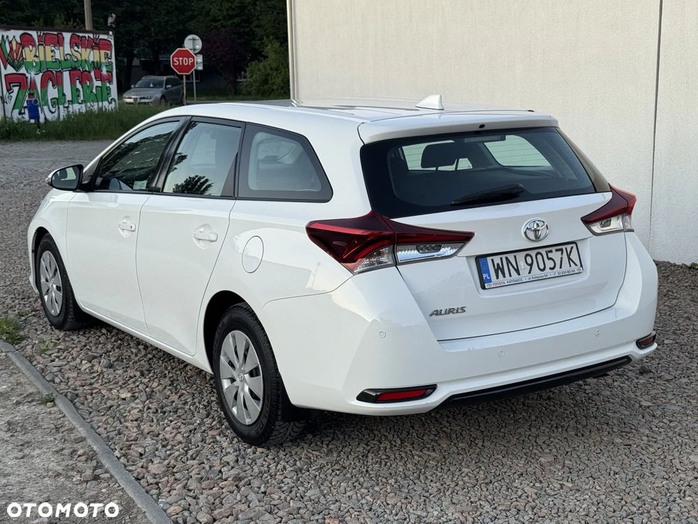 Toyota Auris 1.4 D-4D Premium - 17