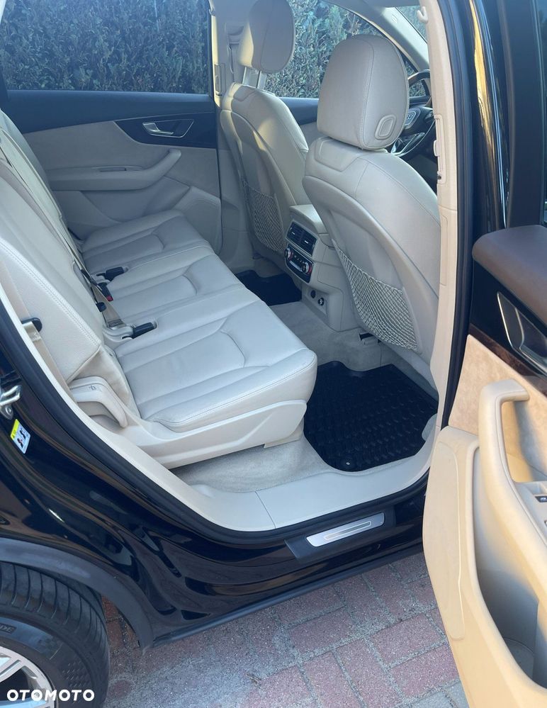Audi Q7 - 15