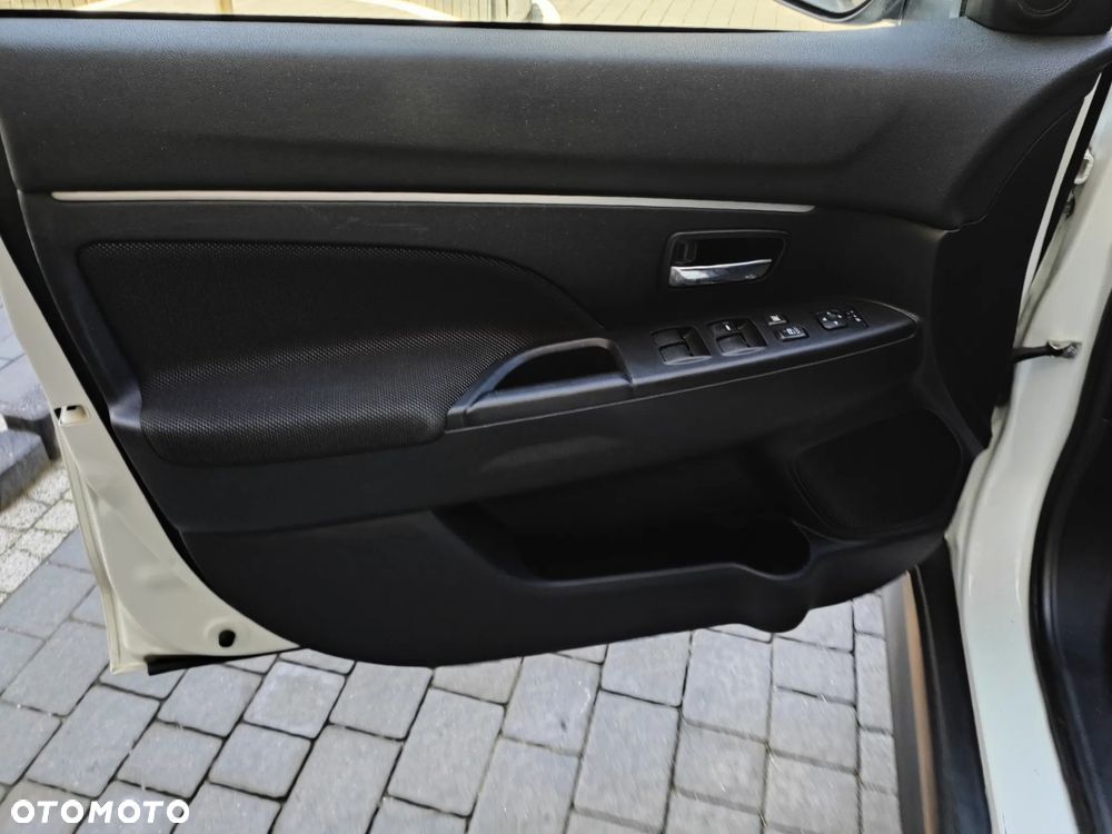 Mitsubishi ASX 1.6 Intense AS&G - 19