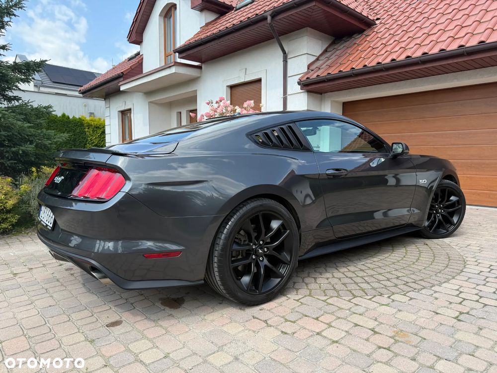Ford Mustang 5.0 V8 GT - 5