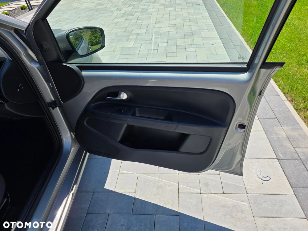 Volkswagen up! 1.0 move Perfectline - 22
