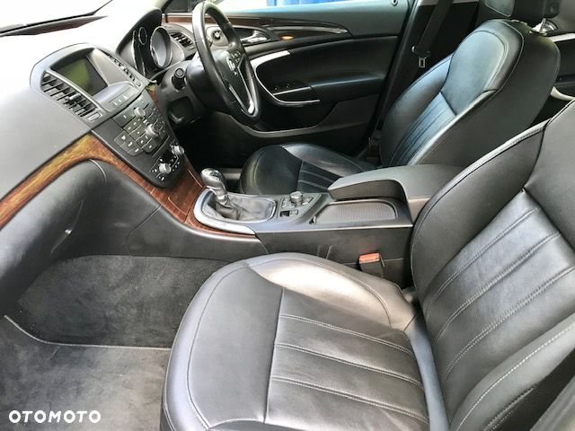 Opel Insignia - 12
