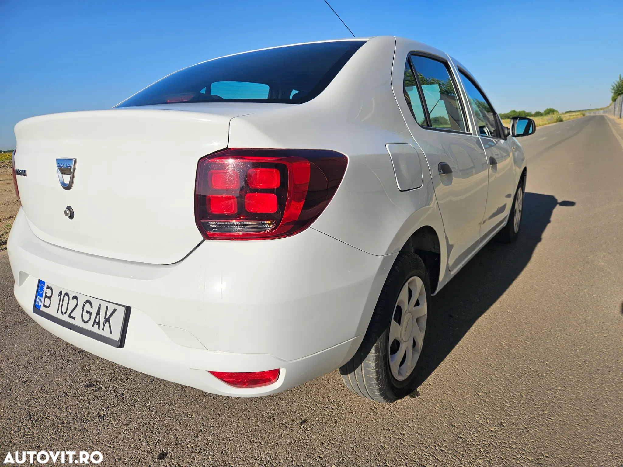 Dacia Logan 1.0 SCe Laureate - 3