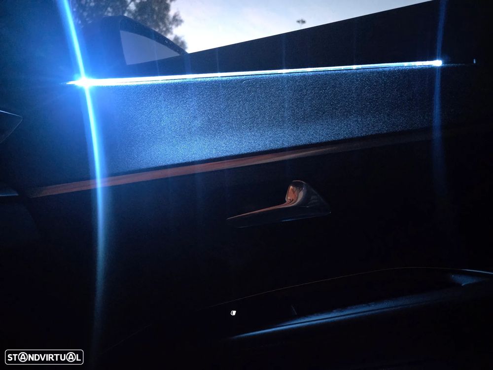 Peugeot 5008 1.6 BlueHDi Allure EAT6 - 24