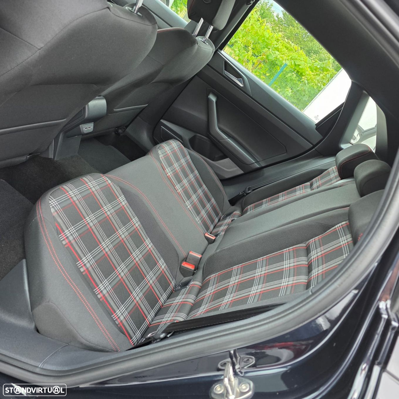 VW Polo 2.0 TSI GTI DSG - 44