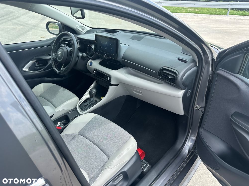 Toyota Yaris Hybrid 1.5 Premiere Edition - 6