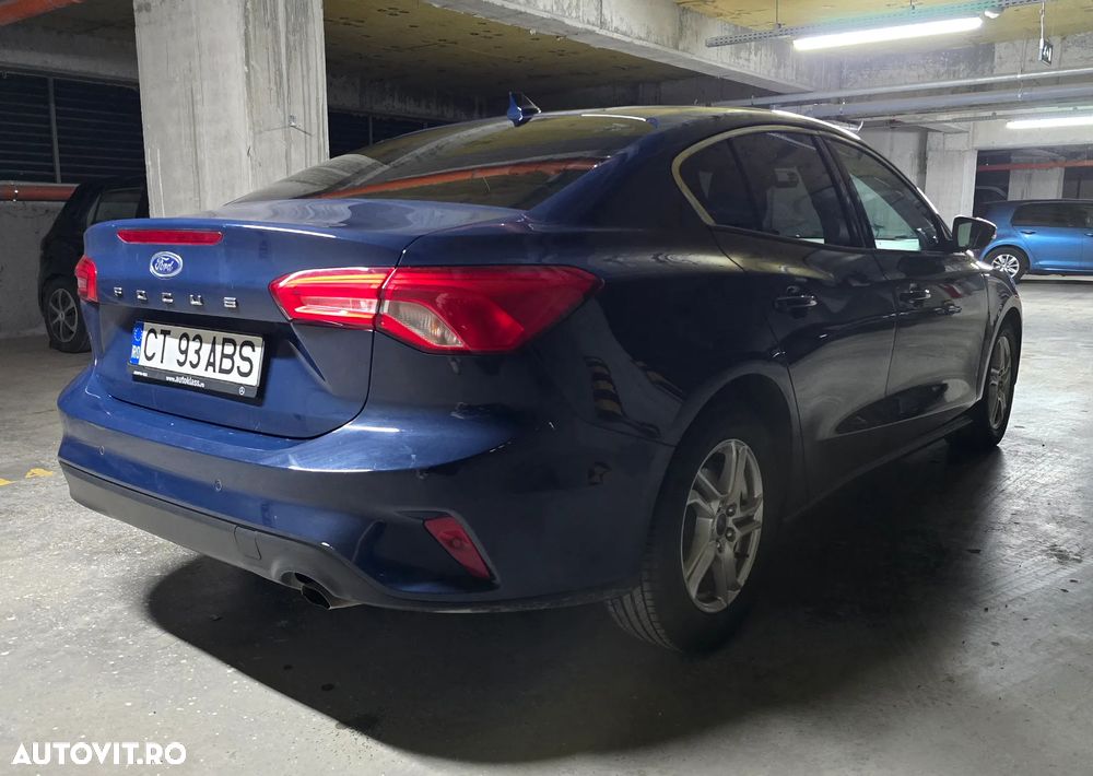 Ford Focus 1.0 EcoBoost Titanium - 5