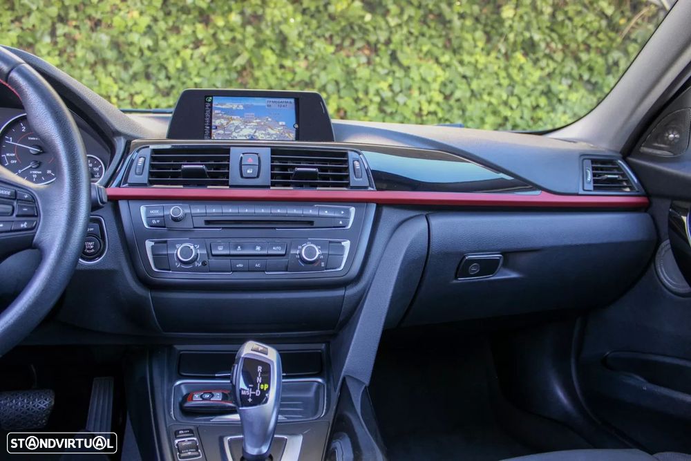BMW 318 d Auto Line Sport - 18