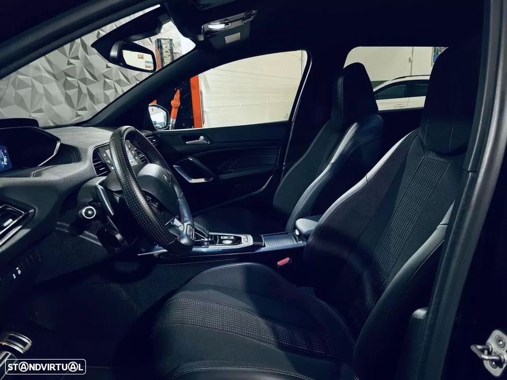 Peugeot 308 1.5 BlueHDi GT EAT8 - 31