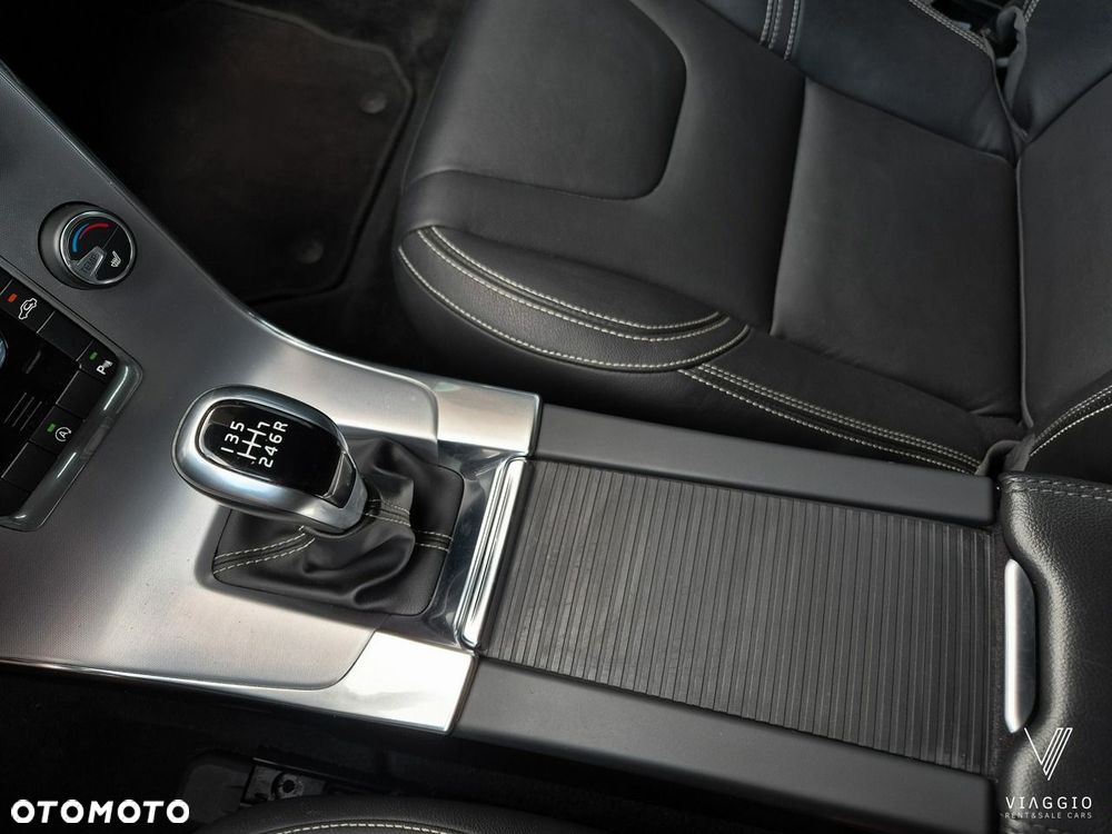 Volvo V60 D3 Momentum - 7