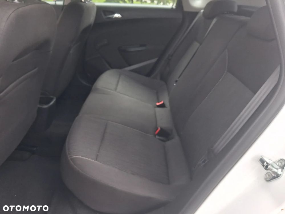 Opel Astra 1.6 Enjoy - 8