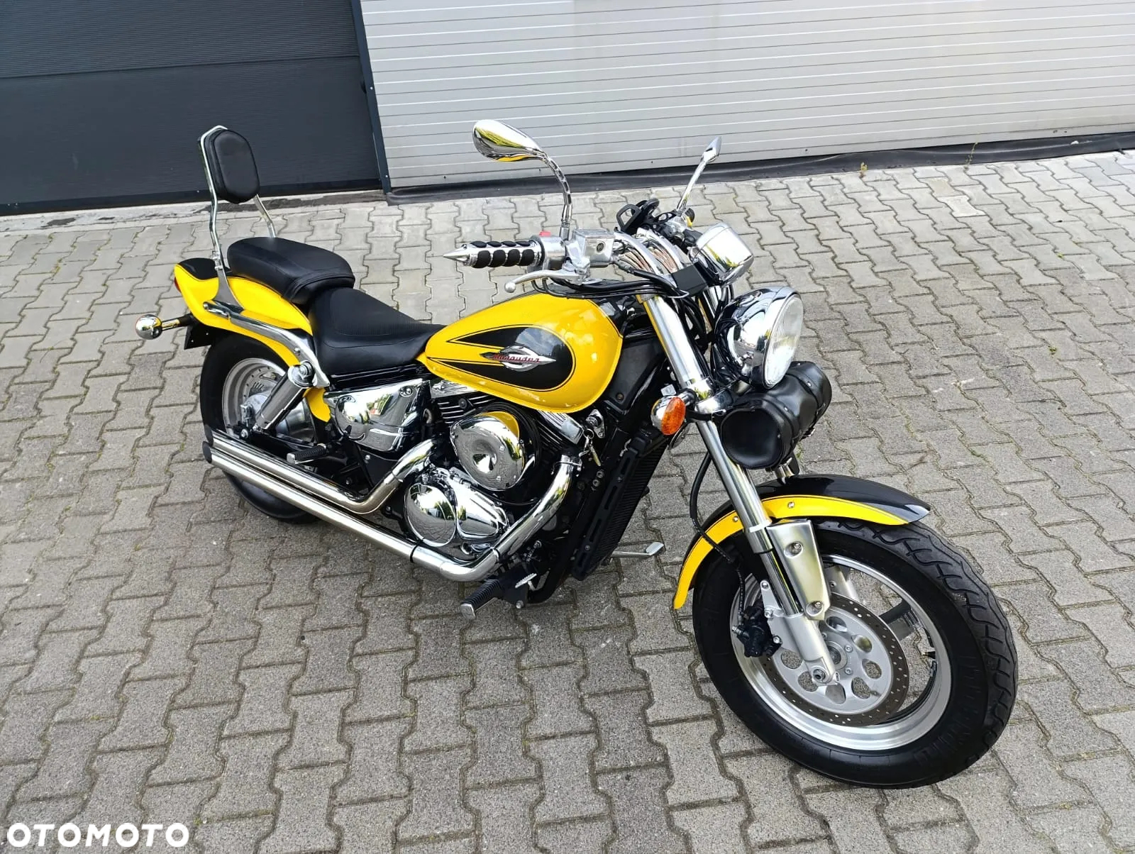 Suzuki Marauder - 14
