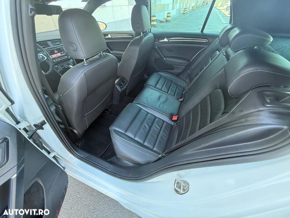 Volkswagen Golf 2.0 TDI DSG GTD - 13