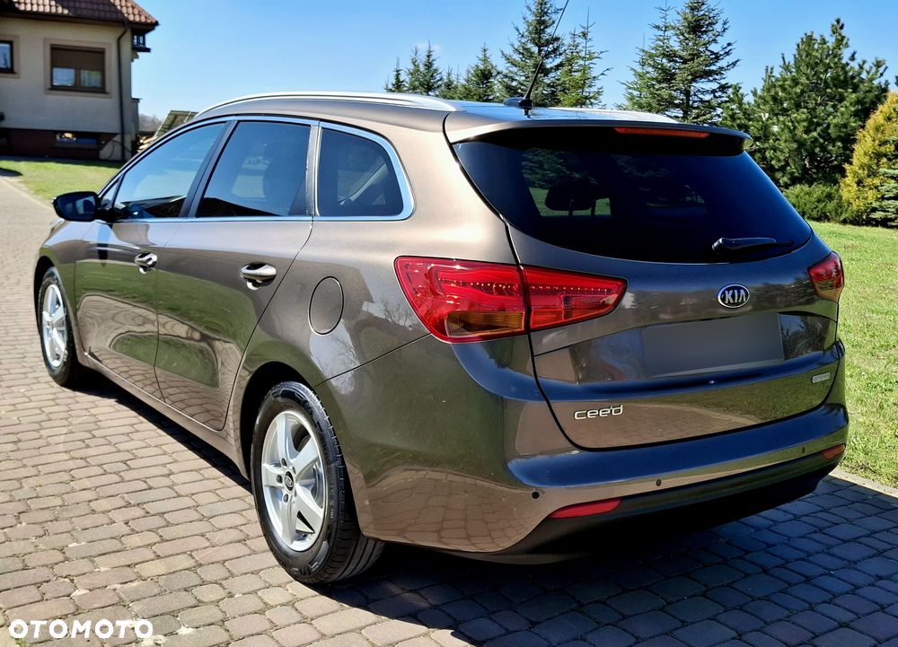 Kia Ceed 1.6 GDI Platinum Edition - 8