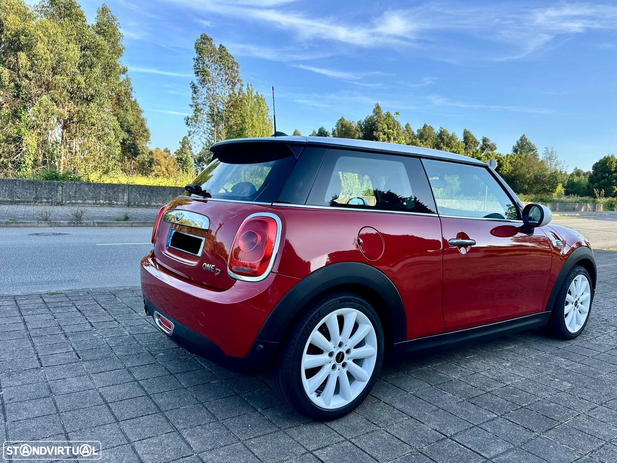 MINI 3 Portas One D - 7