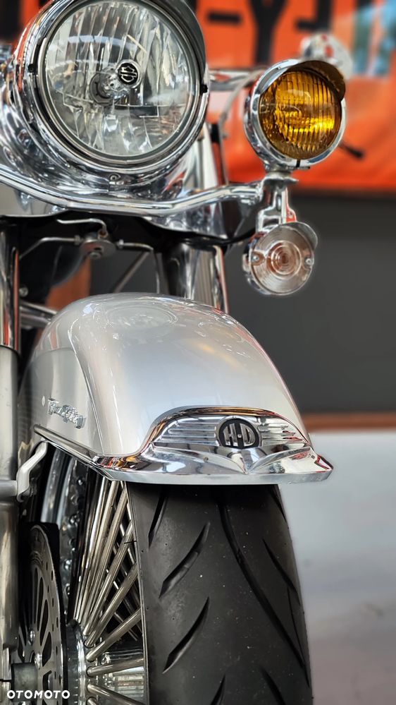 Harley-Davidson Touring Road King - 22