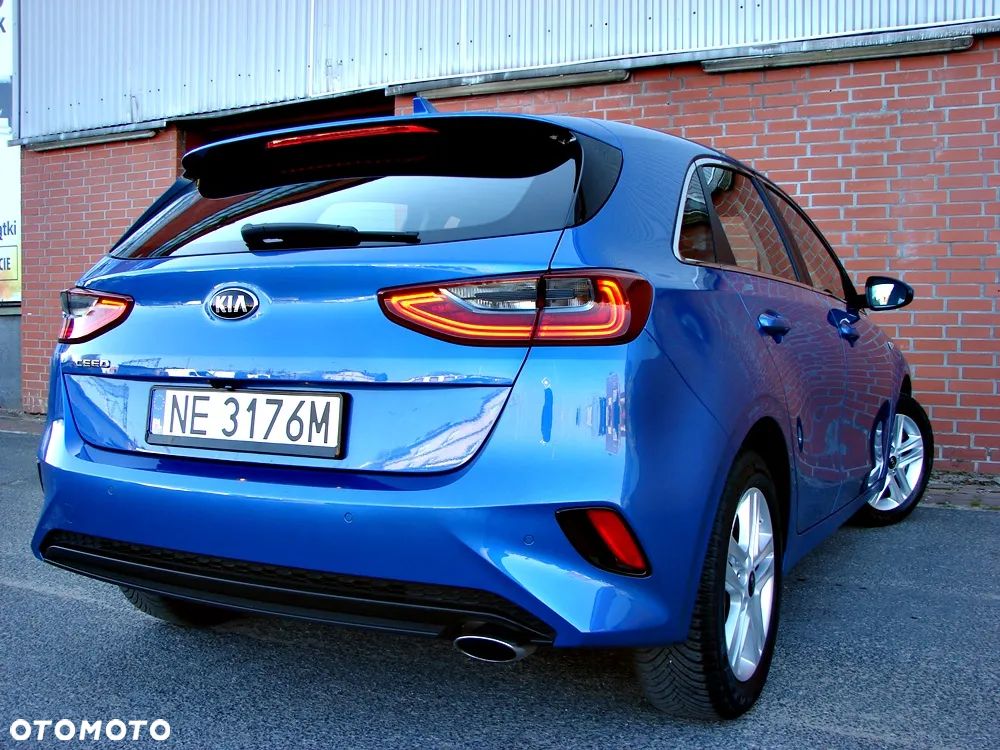 Kia Ceed - 16