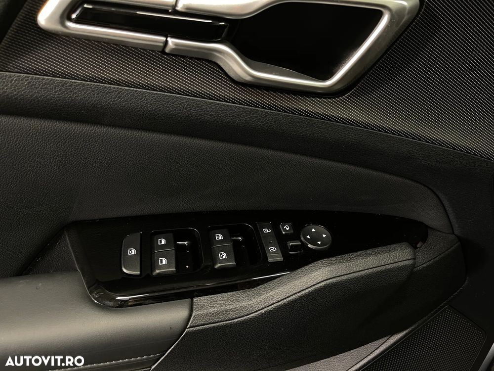 Kia Sportage 1.6 T-GDI HEV 6AT 4x4 Business Line - 22