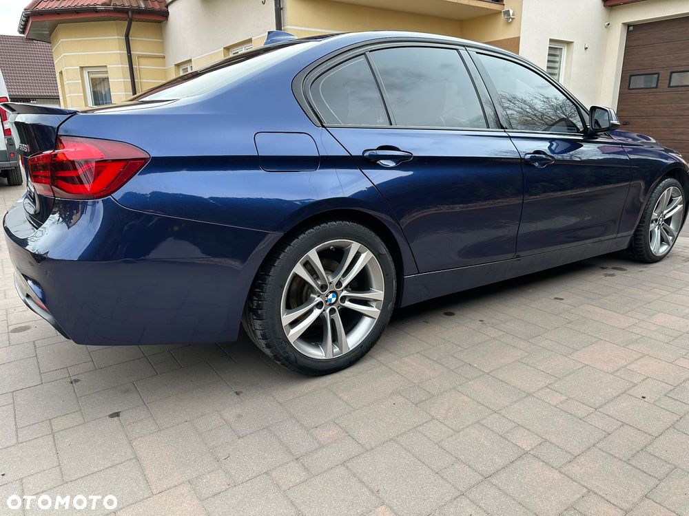 BMW Seria 3 328i Sport Line - 5