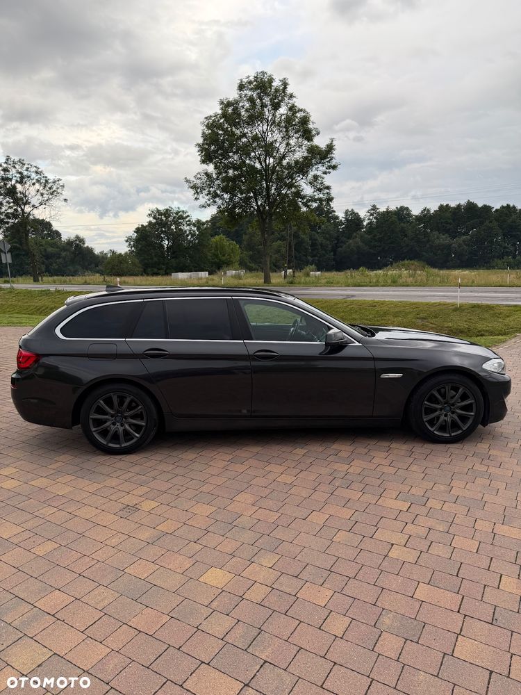 BMW Seria 5 530d xDrive - 4
