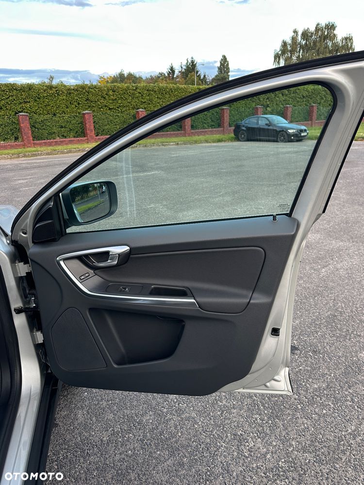 Volvo XC 60 - 22