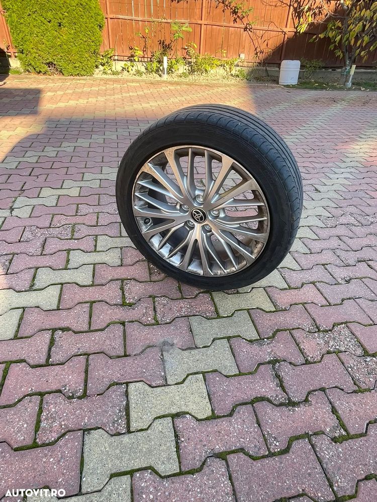 Toyota Camry 2.5 Hybrid Exclusive - 4