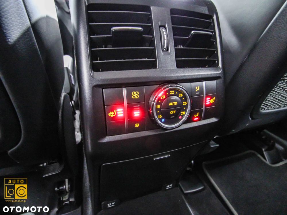 Mercedes-Benz GLS - 32