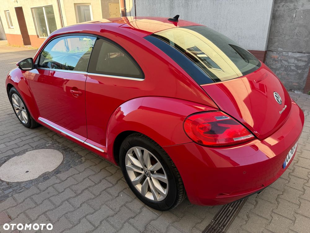 Volkswagen New Beetle - 4