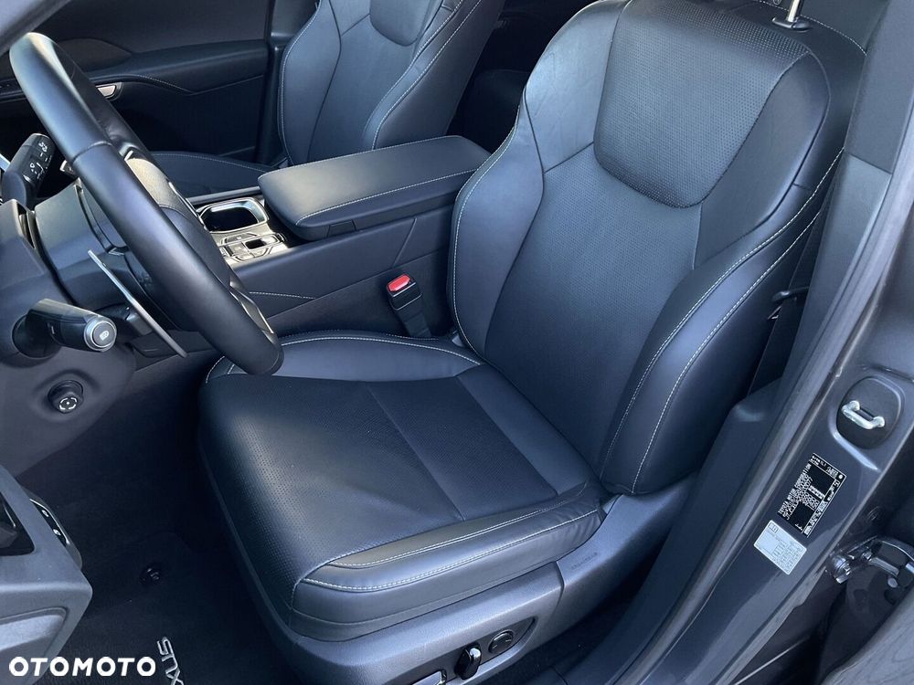 Lexus RX - 24