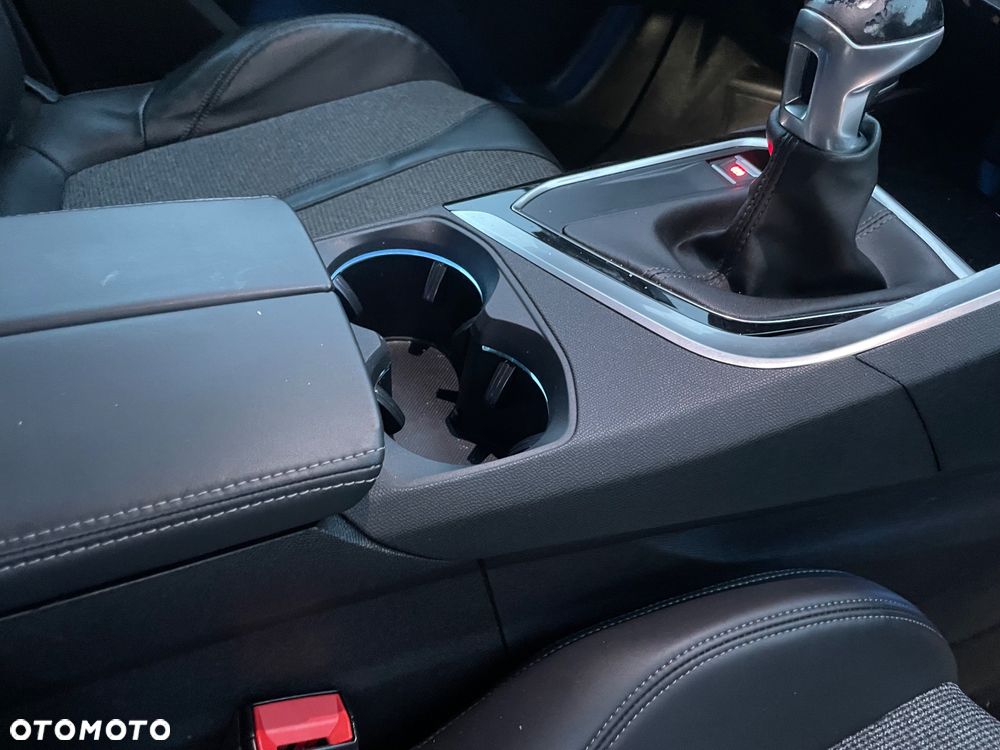 Peugeot 3008 - 14