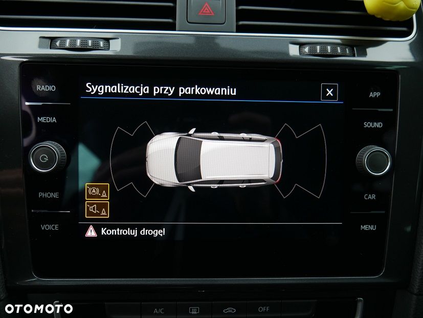 Volkswagen Golf 1.5 TSI BMT Comfortline - 18