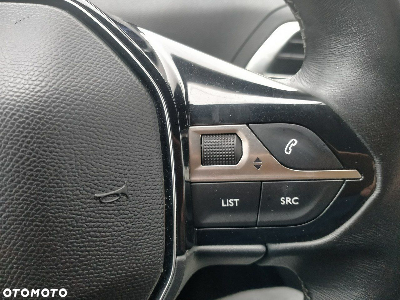 Peugeot 5008 2.0 BlueHDi Allure 7os - 28