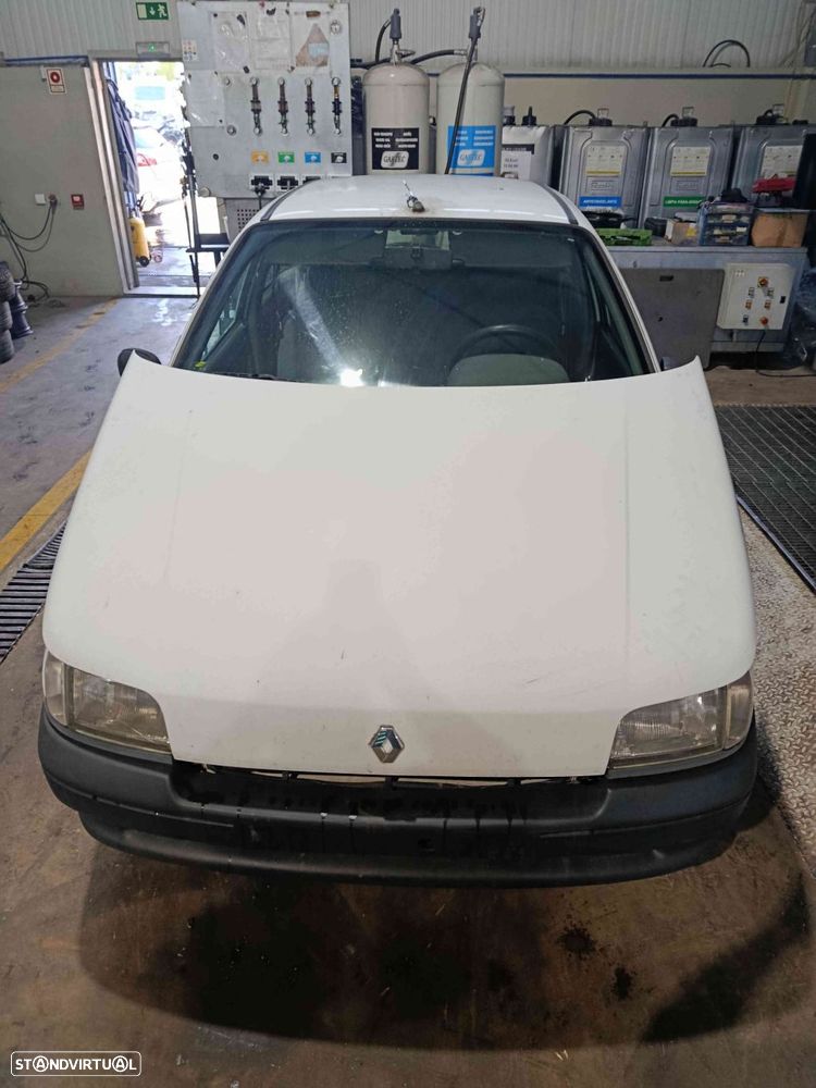 Carro MOT: E7F 700 RENAULT CLIO 1 2026 1.2 58CV 5P BRANCO GASOLINA - 1